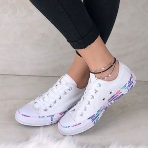 ❌❌❌SOLD❌❌❌CONVERSE Chuck Taylor Ox Women Sz 8